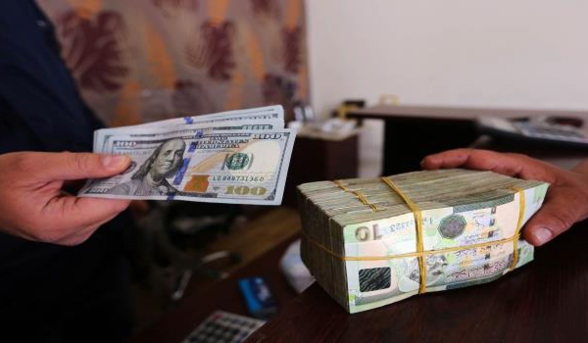 استقرار في سعر صرف الدولار بالسوق الموازي