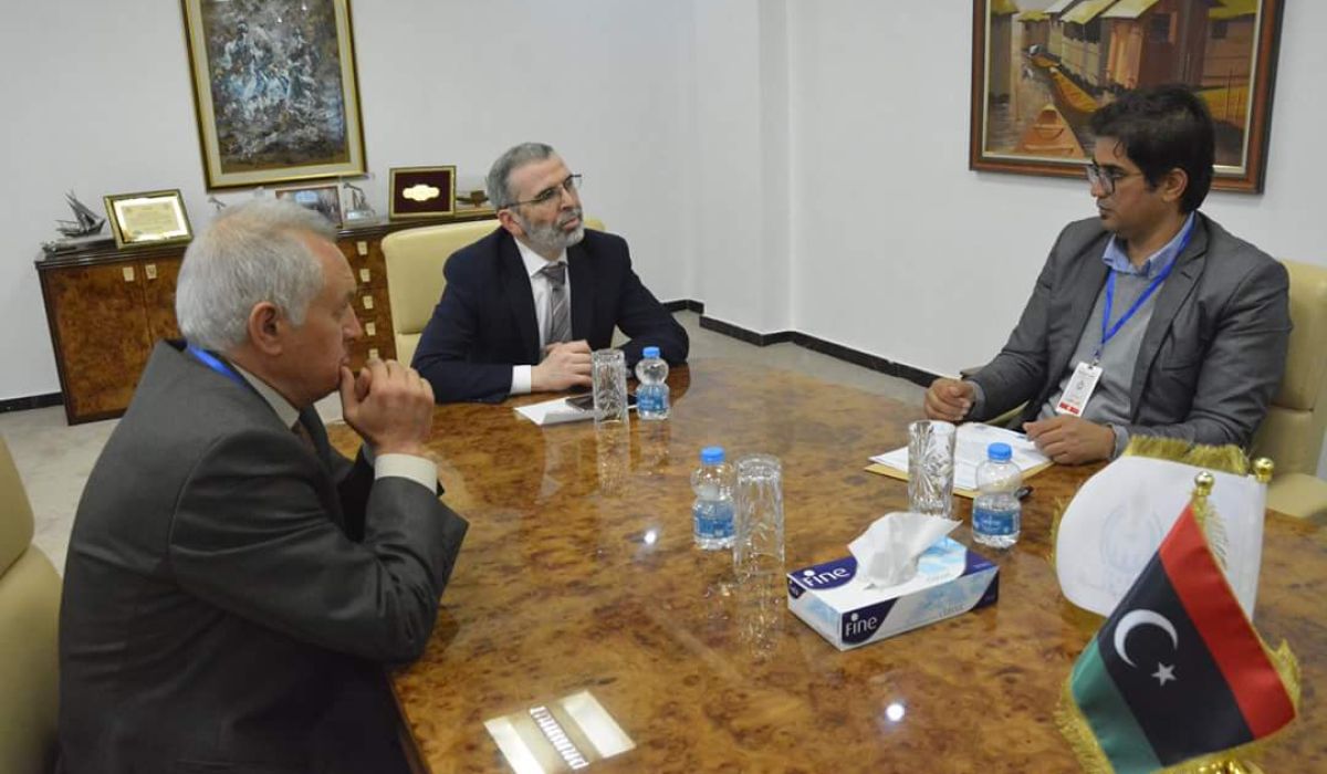 المجلس البلدي غريان يزور المؤسسة الوطنية للنفط