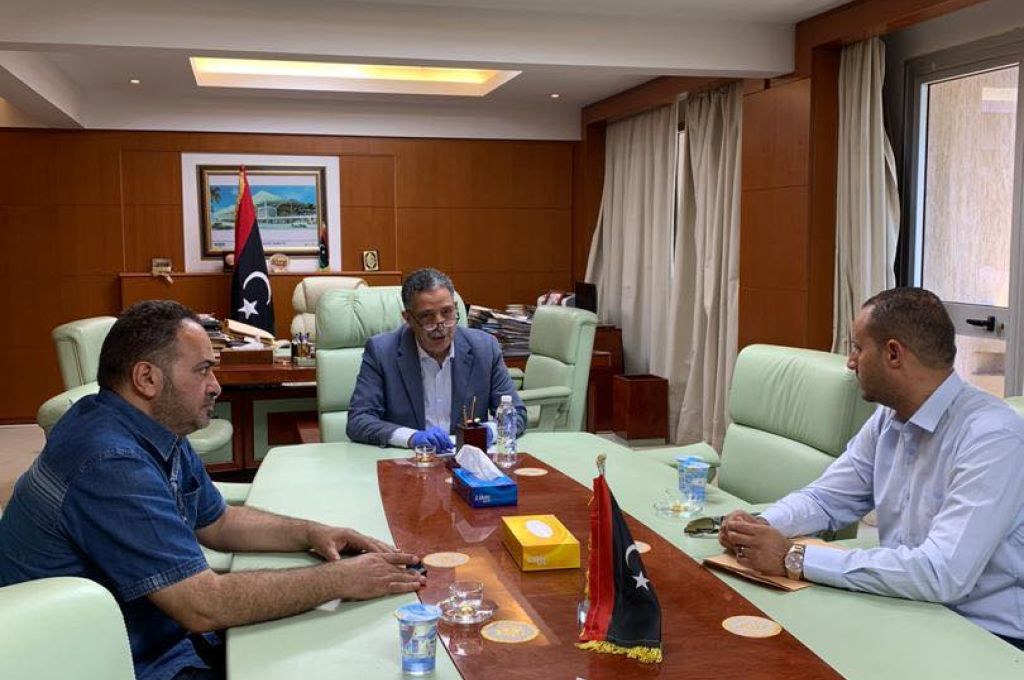 "مواصلات الوفاق" تقف على أضرار مطار معيتيقة وتتقدم بتقرير مالي بحجم الأضرار للمجلس الرئاسي