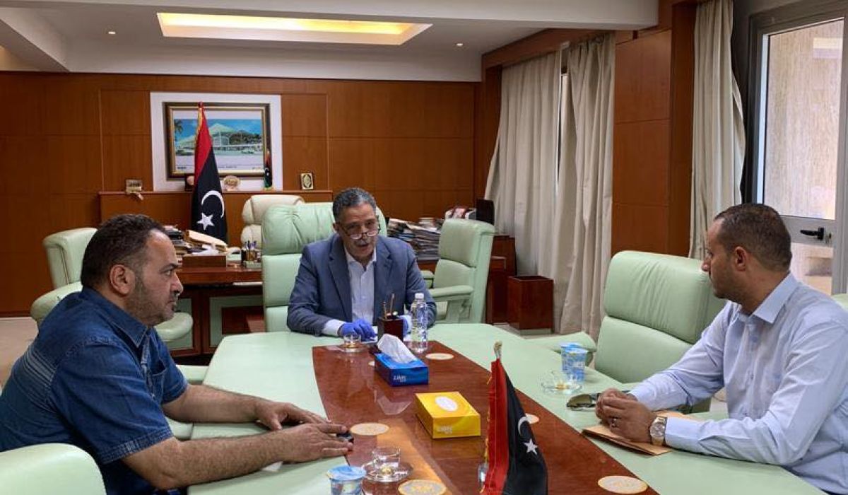 "مواصلات الوفاق" تقف على أضرار مطار معيتيقة وتتقدم بتقرير مالي بحجم الأضرار للمجلس الرئاسي