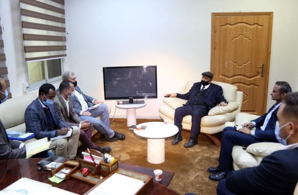 من بينها الإفراجات.. مالية الوفاق تُسلم ملف "الوظيفة العامة" لوزارة العمل