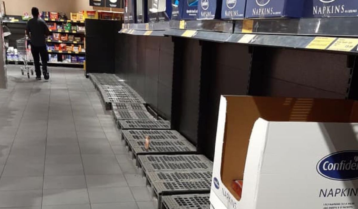 اقتصاد الوفاق تطالب الحرس البلدي بمكافحة عمليات تخزين السلع والمنتجات الطبية