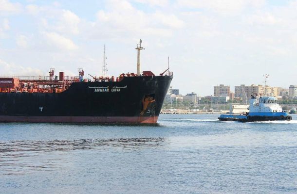 الجديد: هبوط الدولار ألحق خسائر بتجار العملة وهناك من يسعى لإرباك المشهد