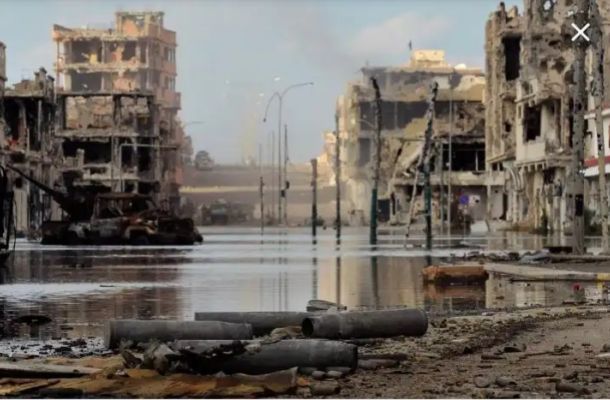 الكبير: الرسوم المفروضة على بيع النقد الأجنبي حققت إيرادات إضافية للدولة وصلت إلى 28 مليار دينار في عشرة أشهر