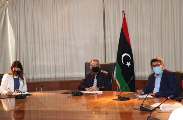 خاص: مصدر بلجنة دراسة خيارات سعر الصرف ينفي تقديم أي مقترح إلى مجلس إدارة المركزي لتخفيض السعر إلى 4.25 ..ويوضح