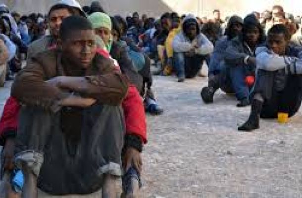 معيتيق يناقش مع عميد بلدية أبوسليم تفعيل المشاريع المتعاقد عليها بالبلدية