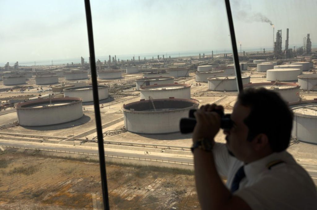 قطر تنشيء صندوق لتغطية تكاليف أجلاء المهاجرين من ليبيا وتساهم بـــ 20 مليون دولار