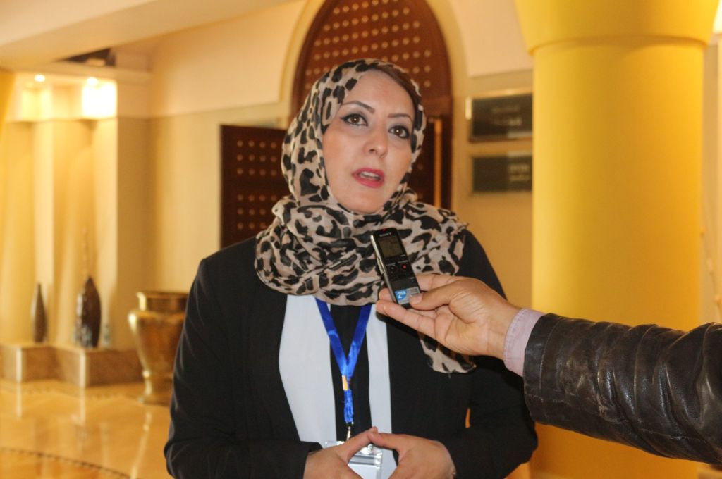 بلدية طبرق تطالب البعثة الأممية بالضغط على السلطات لتوفير السيولة