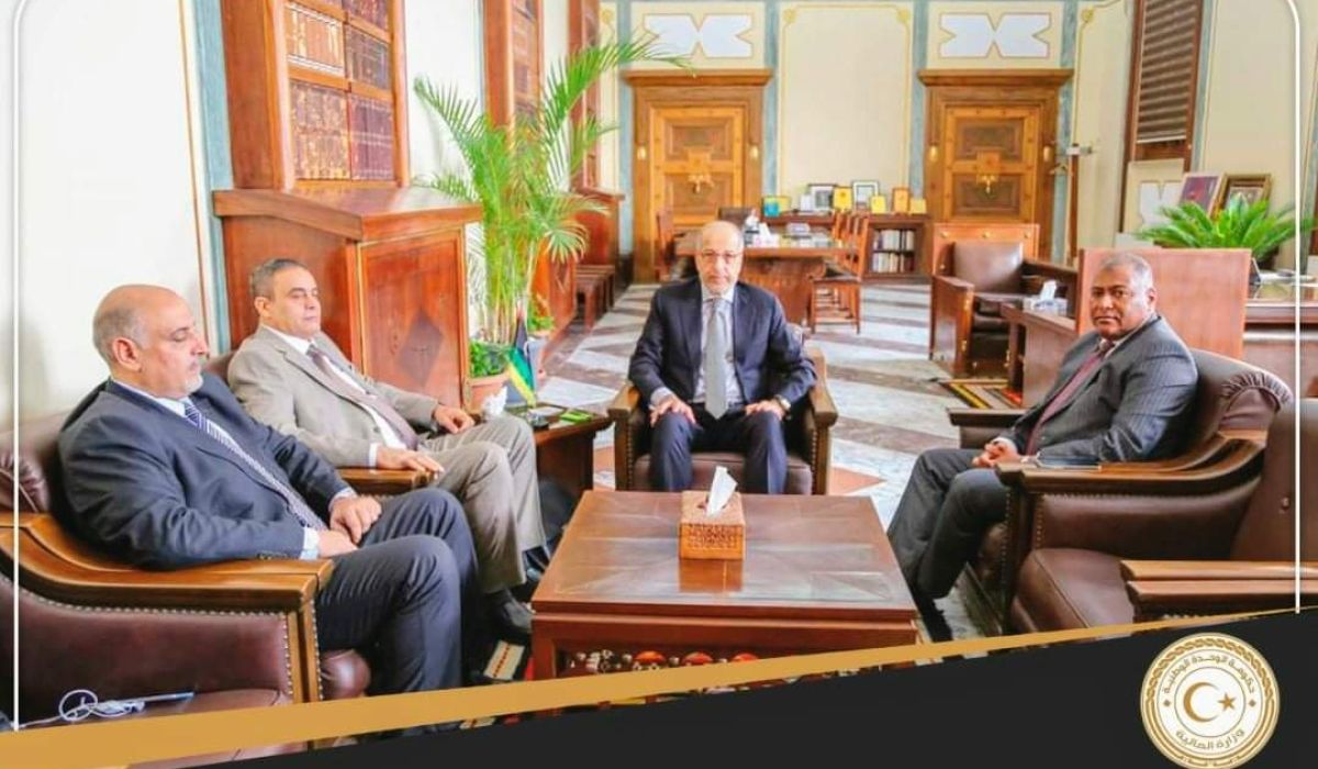 اجتماع المركزي مع وزارات التخطيط والمواصلات لتوحيد السياسات المالية والاقتصادية والتنسيق بينهما