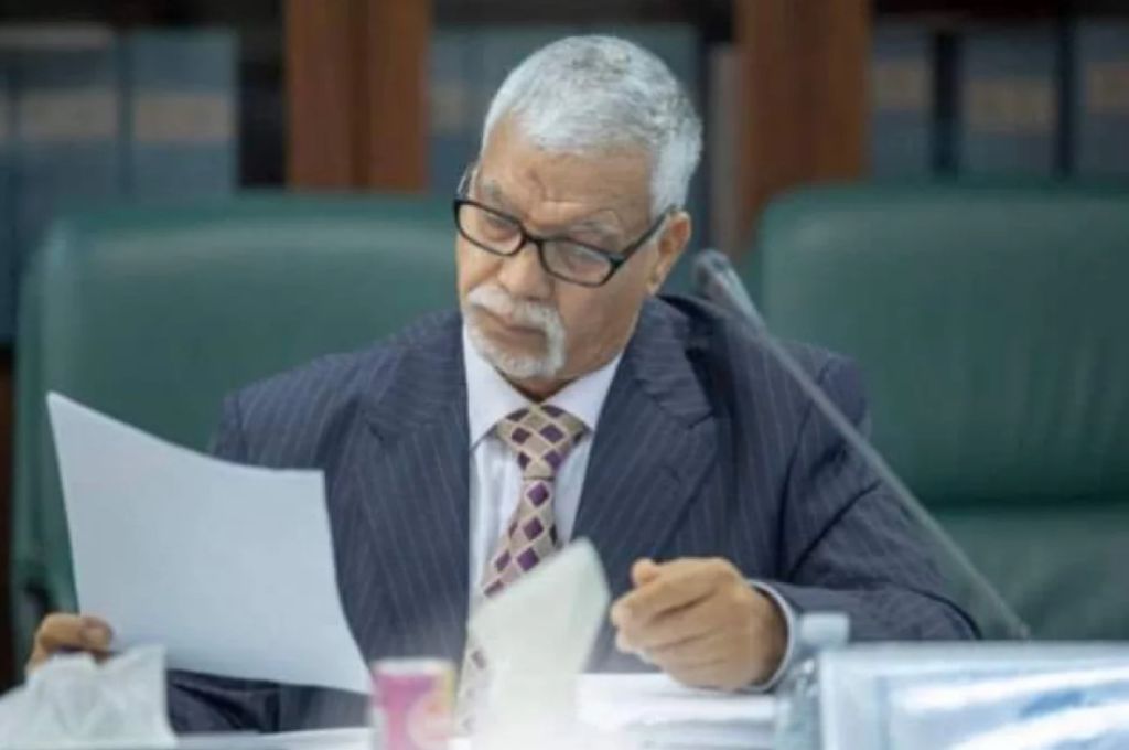 خاص.. مصرف ليبيا المركزي ينبه مصرف المتحد لخصمه عمولات من الزبائن ويطالبه بترجيع 3.4 مليون دينار