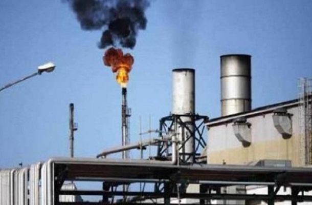 اقتصاد الوفاق تُجري المعايرة القانونية بمستودعات الوقود التابعة للبريقة