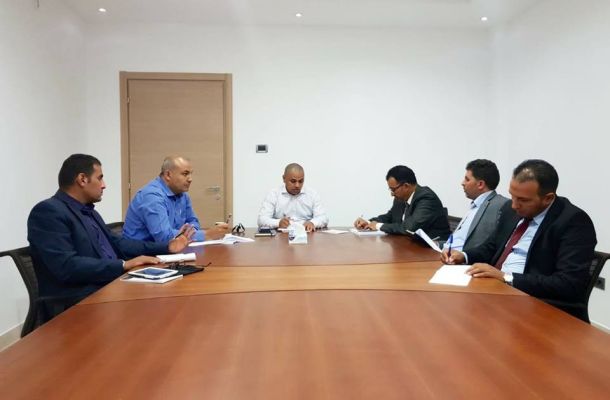 المؤقتة ترحب بتسلم المؤسسة النفطية التابعة لها للحقول والموانئ النفطية