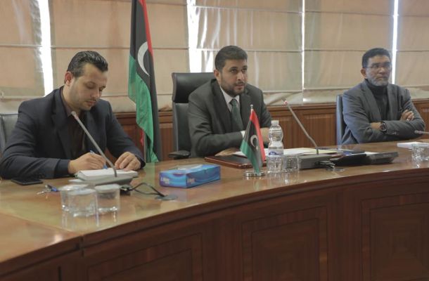 بلدي سرت: سيتم توزيع السيولة النقدية عن طريق مندوبي القبائل بالبلدية
