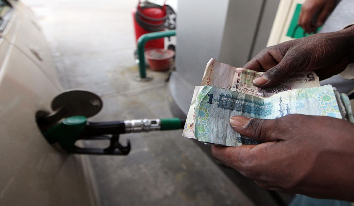 خاص.. شريحة يرد على تصريحات حسني بي ويقول: استبدال الدعم لن يغير شيء بل يزيد الأعباء على الليبيين في الوقت الراهن