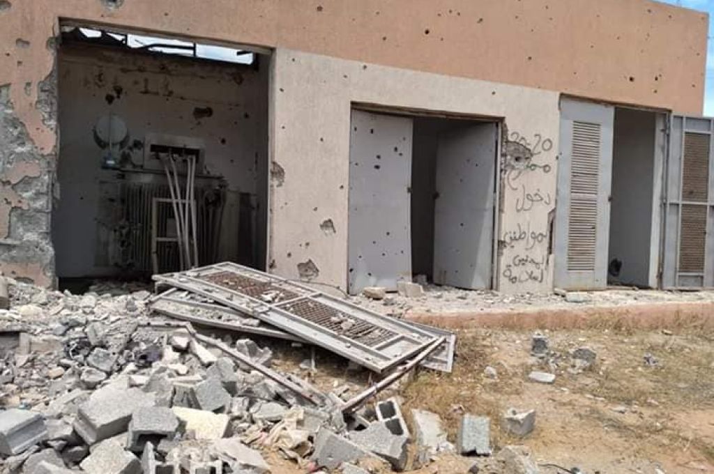 "البيدجا" ينفي تورطه في عمليات تهريب الوقود والبشر