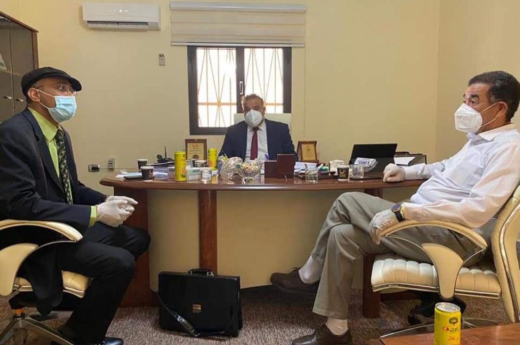 الخارجية تنفي صرفها أموالًا لأشخاص ليبيين عبر سفارة تركيا بينهم الجضران