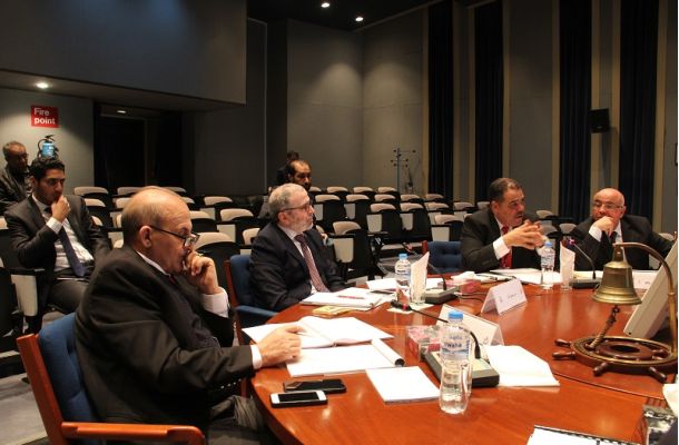 المركزي يسمح بتحويل مخصصات الأفراد للأغراض الشخصية من العملة الأجنبية لأي حساب عملة آخر والتحويل للخارج فى حدود 100 ألف دولار