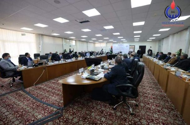 خاص.. فريق السيولة يؤكد تسليم قسم إصدار غريان شحنة سيولة للتجاري الوطني بقيمة 12 مليون