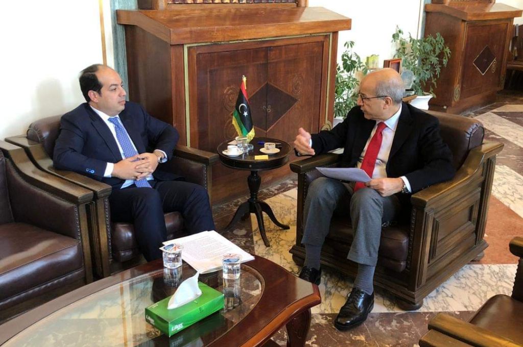 السراج في زيارة عابرة لمالطا يناقش مشاكل الهجرة والأمن مع موسكات