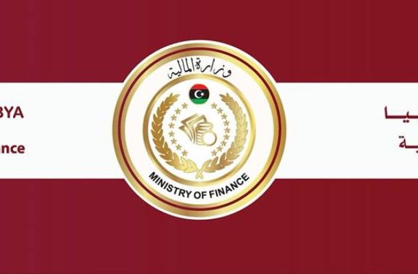 وزير الاقتصاد يزور مصراته ويبحث النهوض بالقطاع الصناعي والتجاري بالمدينة