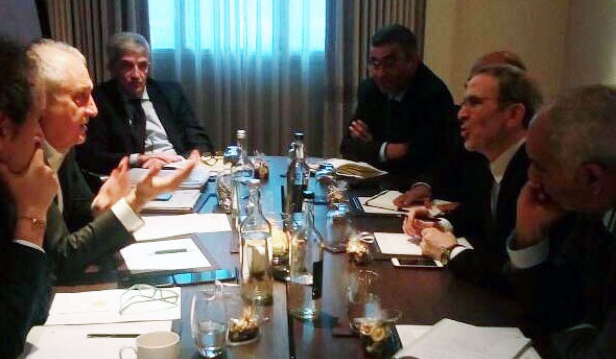 المؤسسة الوطنية للنفط تجتمع مع شركة ايني