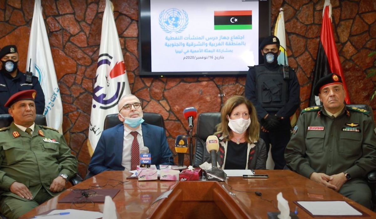 بعد اجتماعه مع حرس المنشآت النفطية ... "صنع الله": استقرار النفط عامل مهم لعودة المستثمرين والشركات الأجنبية