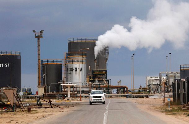 الشلوي لصدى: مشاورات بشأن الحساب البنكي والخيارات المتاحة لحل أزمة النفط