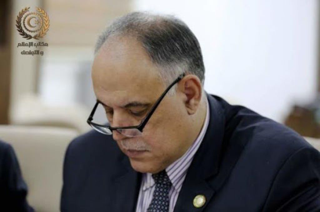 مركزي بنغازي يُوقف صرف وقبول الإيداعات بالعملة الورقية في المصارف التجارية