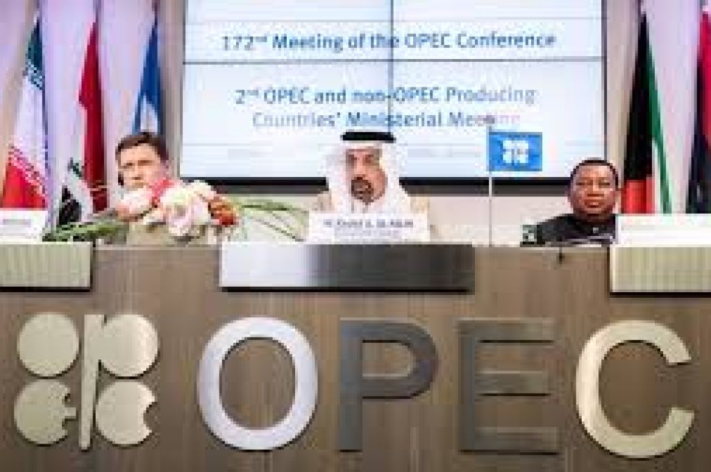 السراج في زيارة عابرة لمالطا يناقش مشاكل الهجرة والأمن مع موسكات