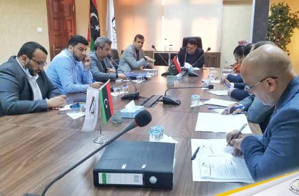 "الكبير" يبحث مع مكتب الشرق الأوسط وشمال أفريقيا بوزارة الخزانة الأمريكية عدة مواضيع