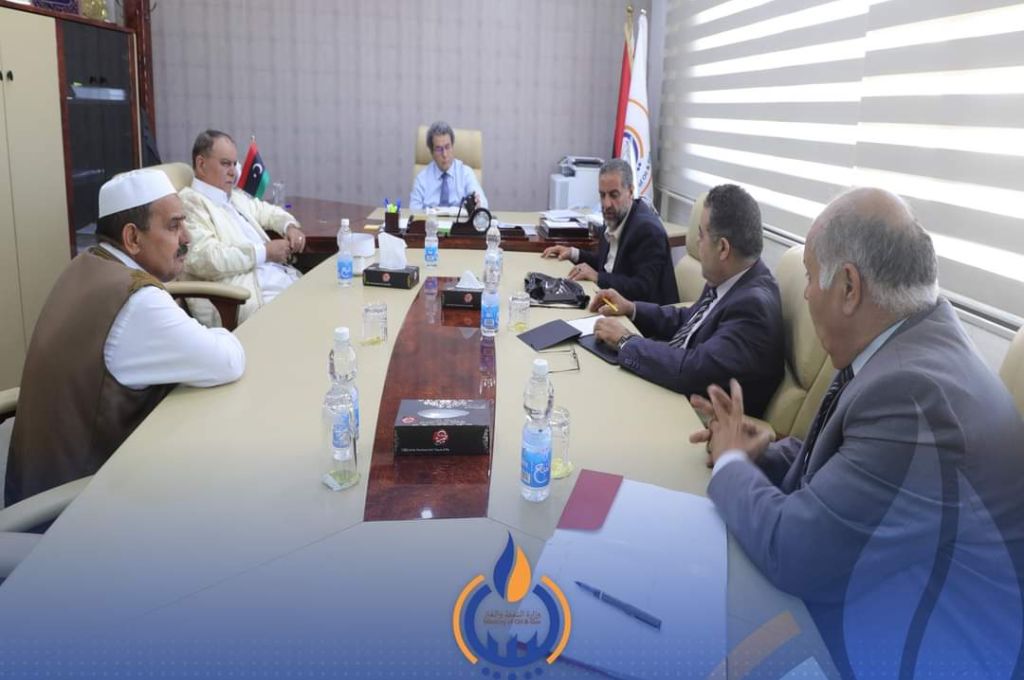 "دومة" يبحث حلحلة الصعوبات التي يوجهها جهازين استثمار النهر الصناعي بنغازي والوسطى