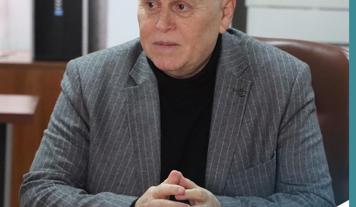 خاص.. صدى تتحصل على فواتير التنقل والرحلات الجوية لرئيس مصلحة التخطيط العمراني وعائلته وأصدقائه ومستشاره