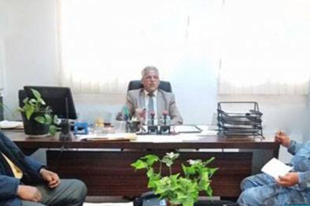 رئيس شركة سرت يعقد اجتماعا مع مدير أمن منفذ البريقة البحري