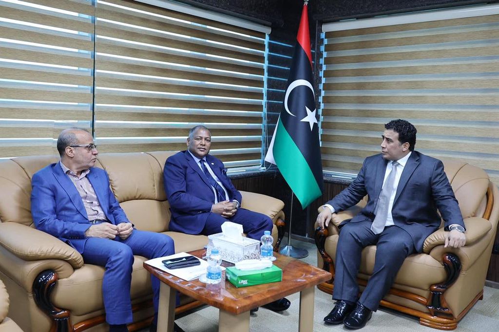 "شكشك" يبحث فريقي التخطيط الاستراتيجي والتشغيل الإجراءات العملية لتحديد الأنشطة التشغيلية لتنفيذ المخطط