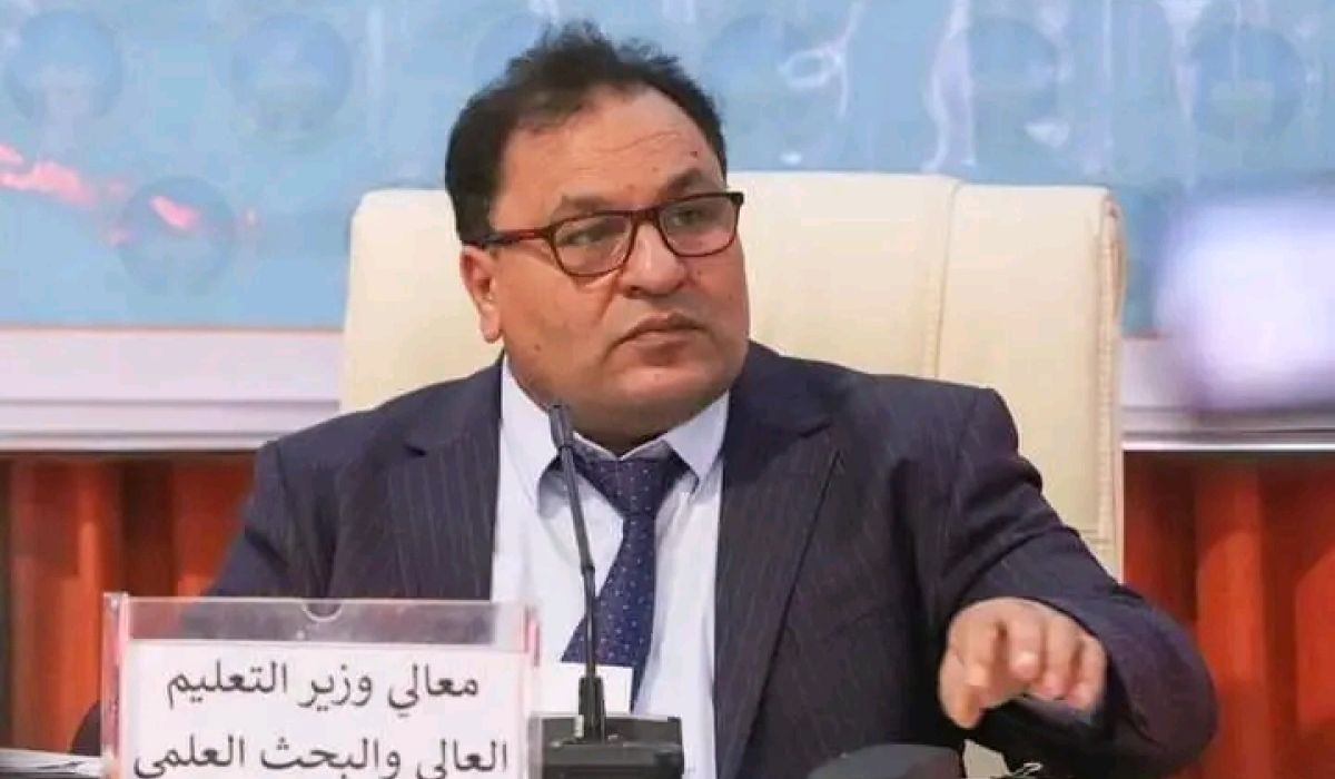 "القيب" يفصح عن مستجدات هامة بملف مرتبات الموظفين والإيفاد .. تابع التفاصيل