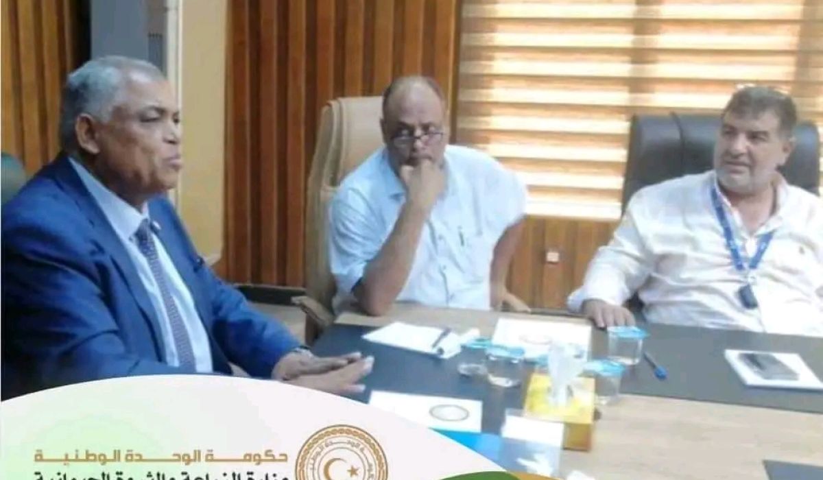 "القطراني" يناقش استكمال إجراءات إعتماد الملاك الوظيفي لموظفي وزارة الزراعة