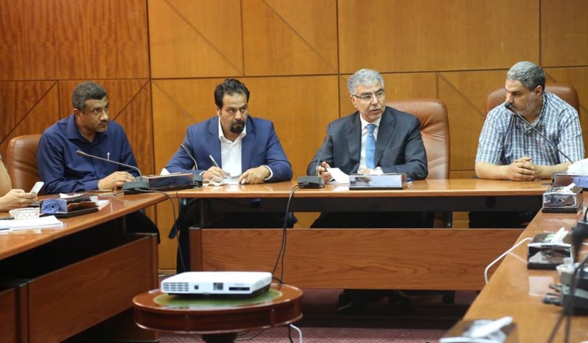 إجتماعٌ لمناقشة سير العمل في محطات الكهرباء والمشاكل التي تعيقها