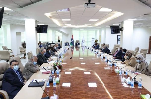 خاص.. رئيس صندوق الإنماء : سنوقف العمل بأي إجراء يعارض الديوان عليه ...وسنجتمع لإعادة تقييم الشركات التابعة والقابضة