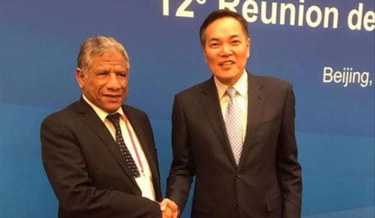 وكيل وزارة الخارجية الليبية يلتقي الرئيس الصيني لاتحاد الشركات الصينية