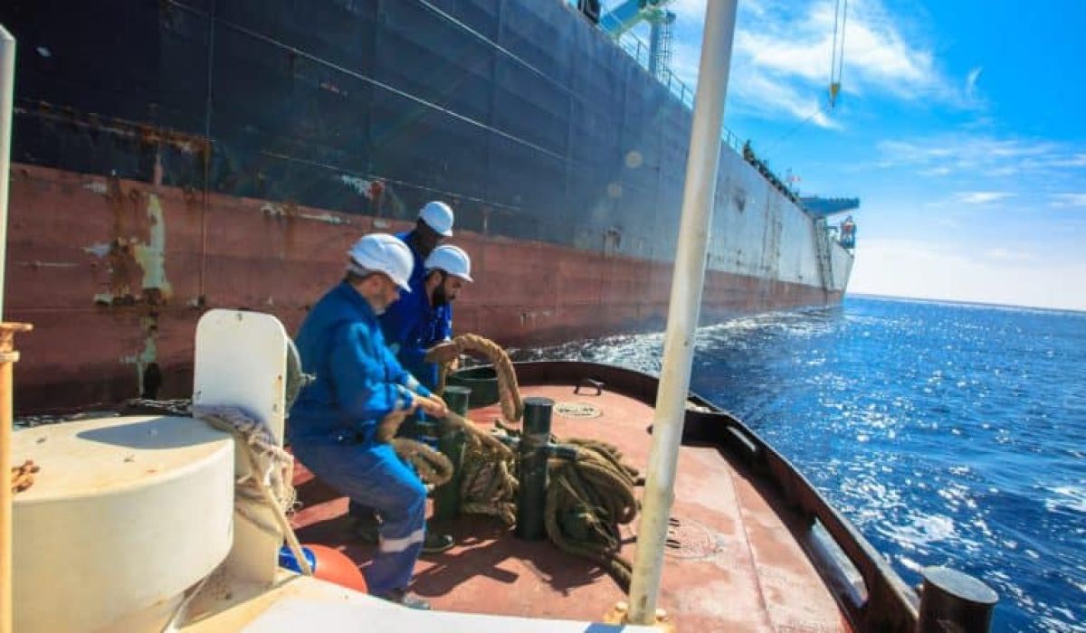 شركة الواحة تعلن البدء في استئناف عملها بالحقول التابعة لها