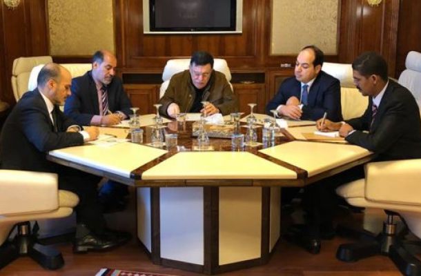 مصلحة الجمارك تعلن عن إتلاف أكثر من 9 الآلاف كرتونة من "ميلكا"