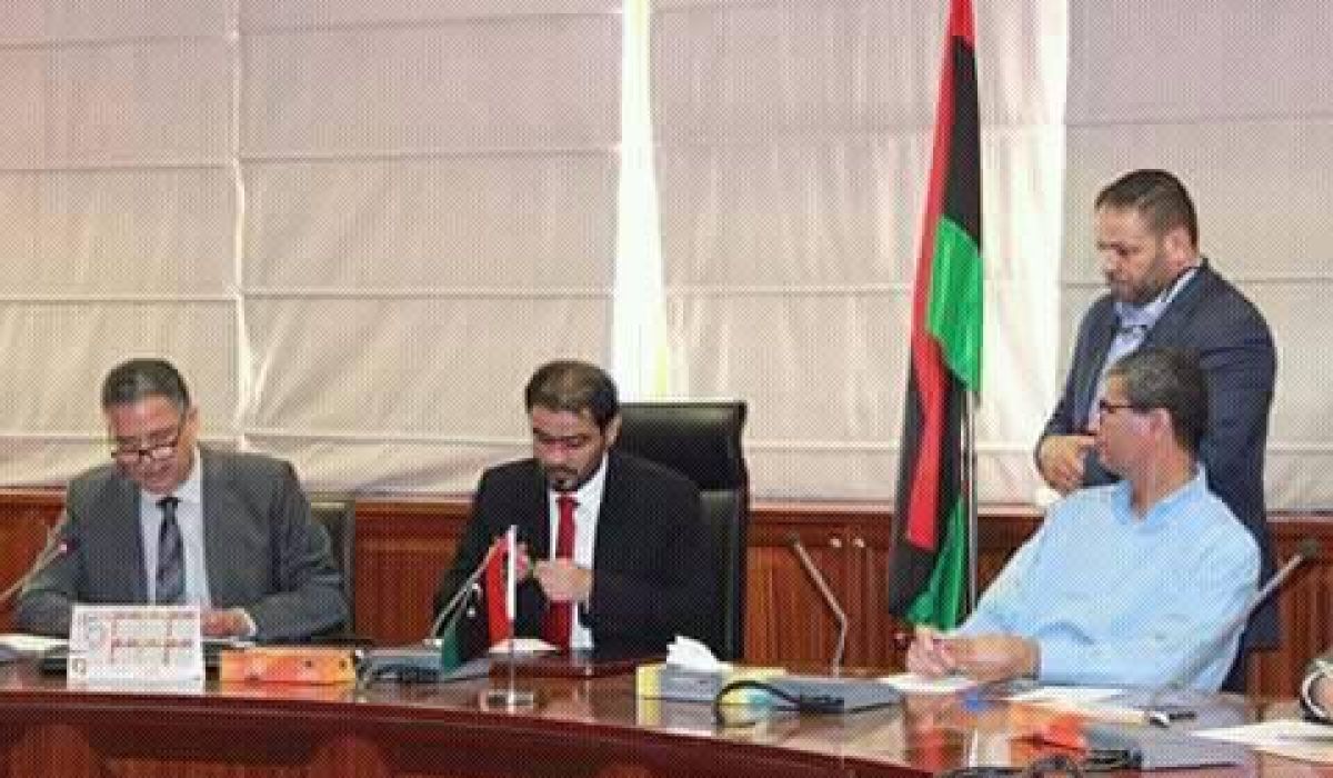 حماد ومعتوق يدرسان المشاكل والمختنقات المالية التي تواجه وزارة المواصلات