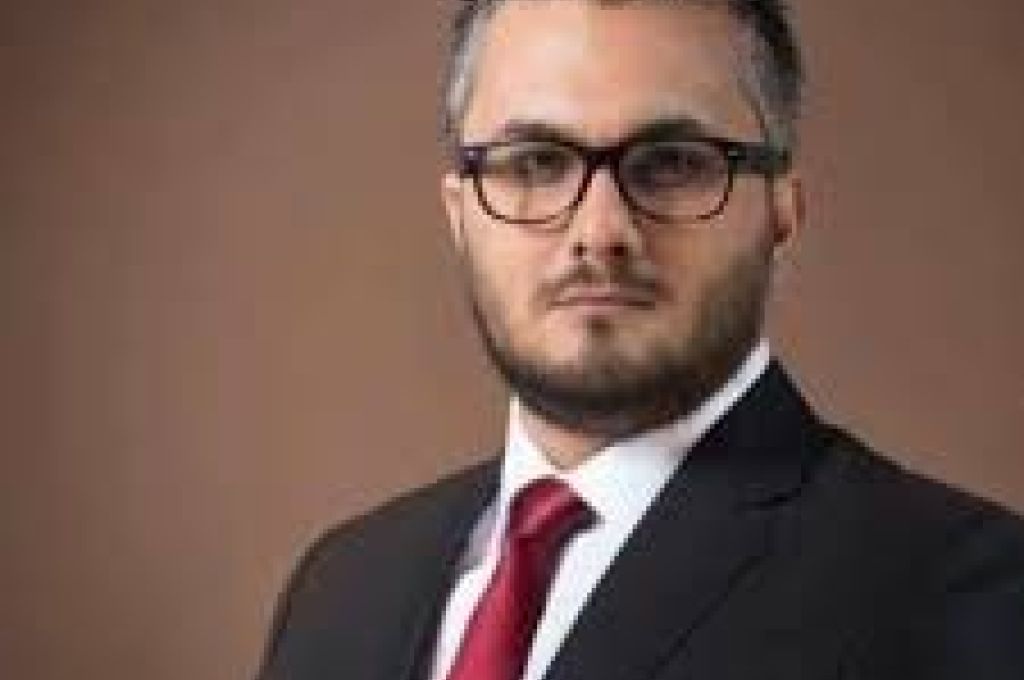 الرئاسي يصدر القرار "48 " بتحديد القوانين في استيراد السيارات للأغراض الشخصية