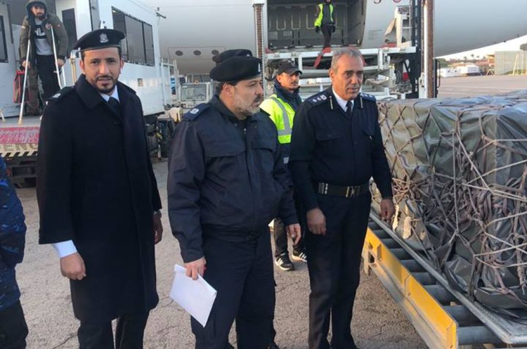 "بالفيديو" الرقابة الإدارية مياه البحر تسربت تحت كورنيش طرابلس