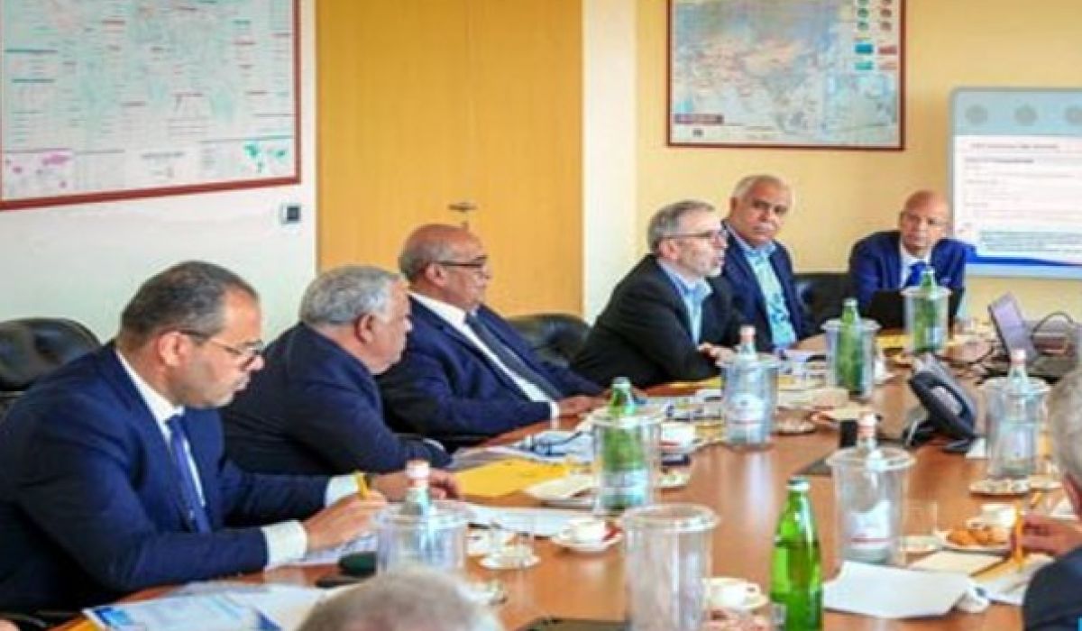 المؤسسة الوطنية للنفط وشركة إيني تناقشان خطط تزويد السوق المحلية بالغاز