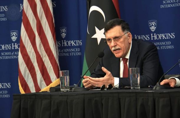 ميناء الخمس يستقبل 9 بواخر تجارية و637 حاوية بضائع وسلع