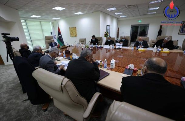 وزارة العدل الأمريكي تتهم أمريكيين بتهريب معدات غطس محظورة إلى ليبيا