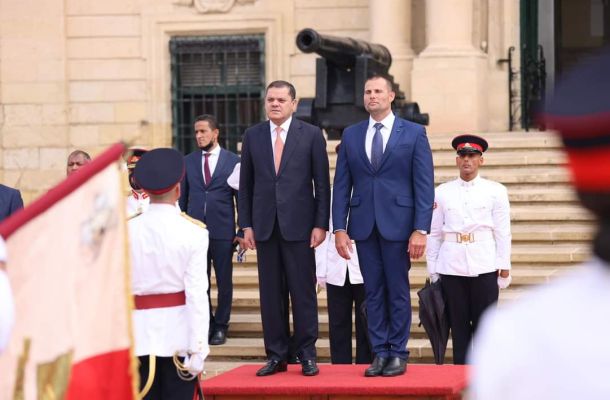 المركزي ينشر تفاصيل طلبات فتح الاعتمادات المستندية