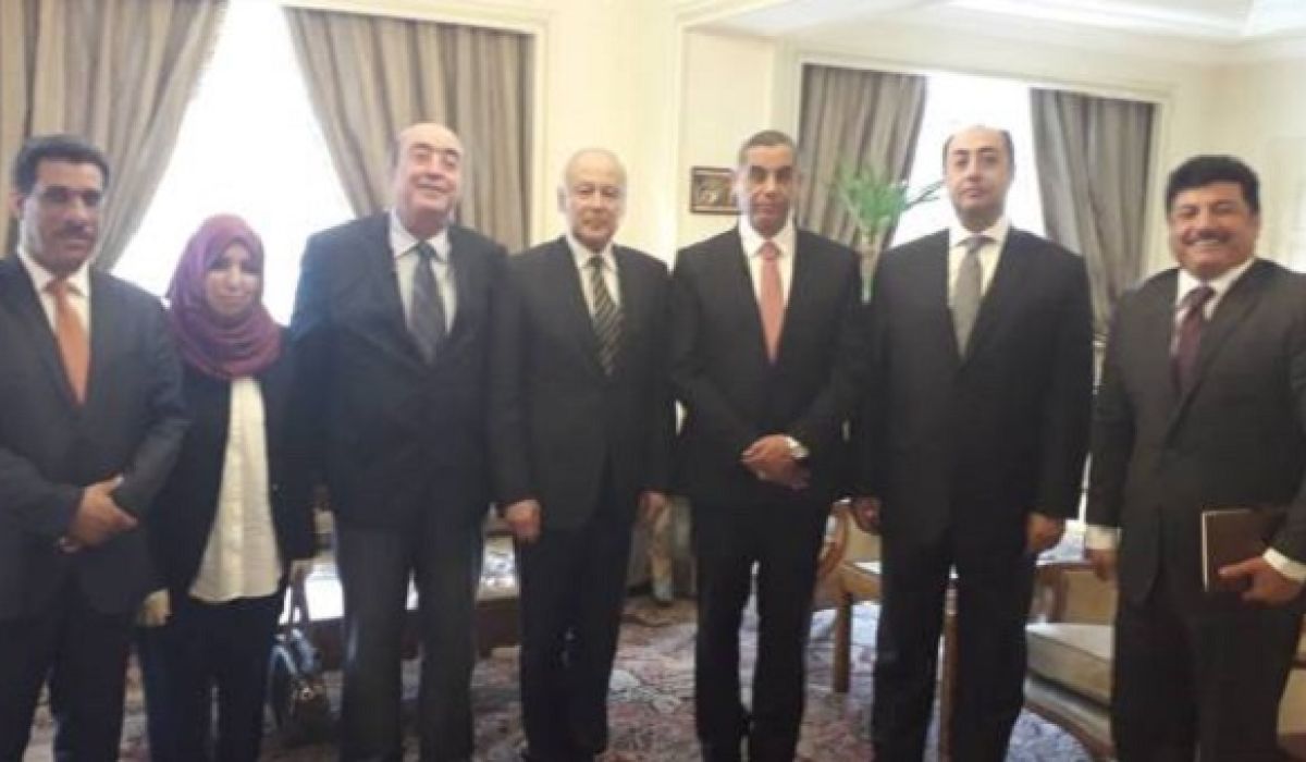 اللجنة التحضيرية للمؤتمر الدولي لإعادة إعمار بنغازي تجتمع بالأمين العام للجامعة العربية بالقاهرة