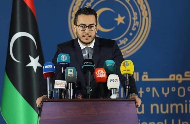 أبوجناح يتفقد مستشفى الهضبة الخضراء العام